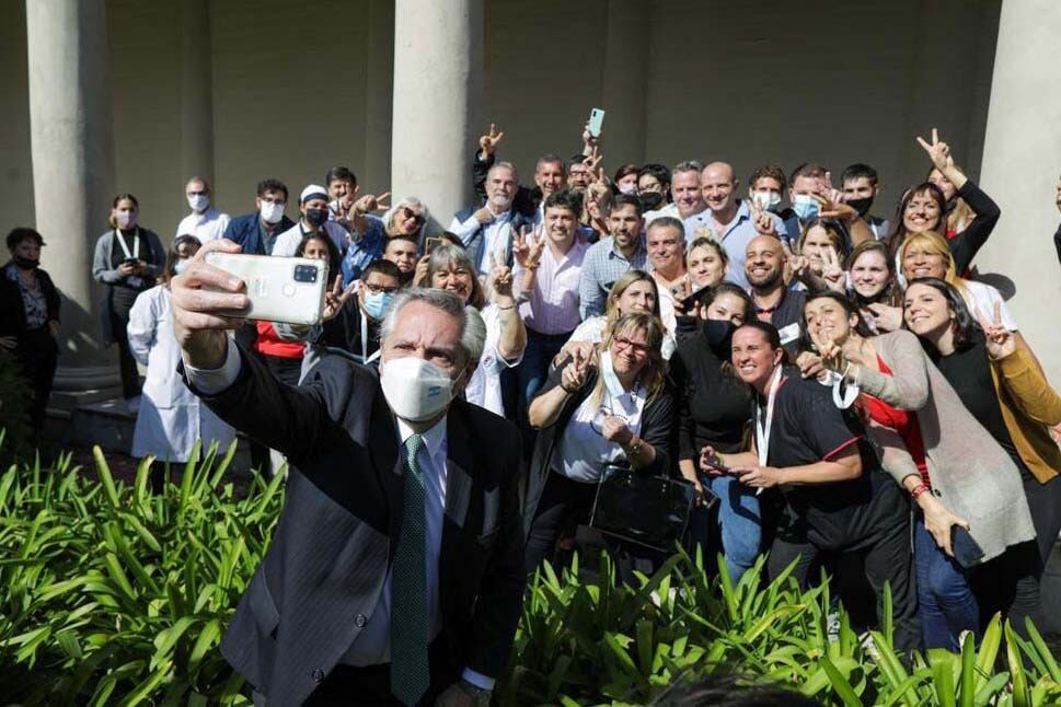El Presidente anunció las medidas en el  Hospital Nacional en Red Lic. Laura Bonaparte.