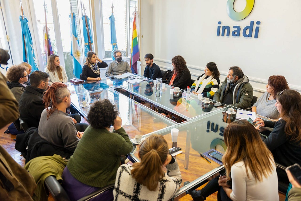 En el texto oficial, el INADI incentivó a la comunidad educativa a generar espacios de diálogo para propiciar el debate de estos temas en un marco de respeto a la diversidad. Imagen: NA.