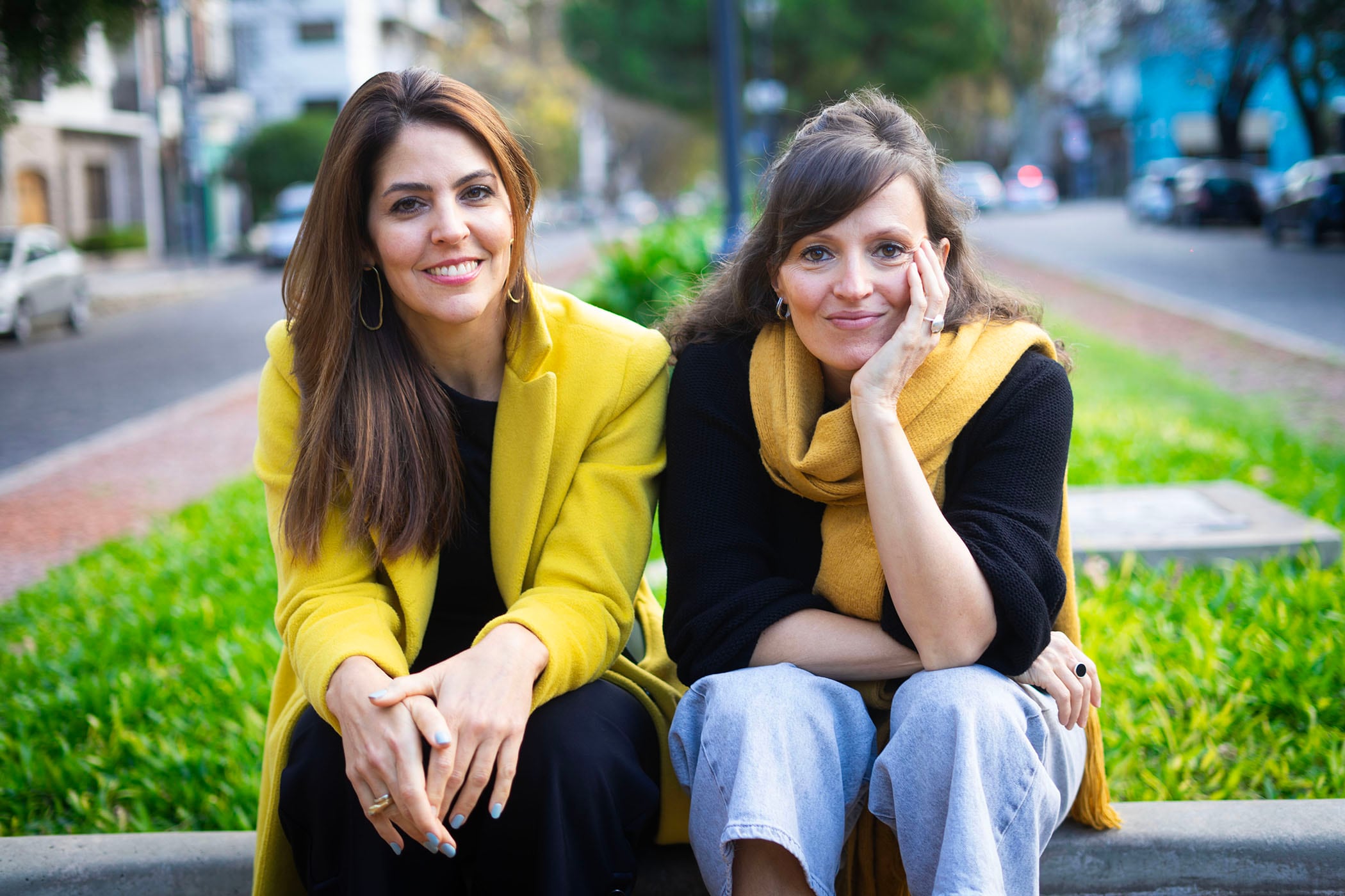 Las doctoras en ciencias sociales Melina Vázquez y Carolina Spataro.