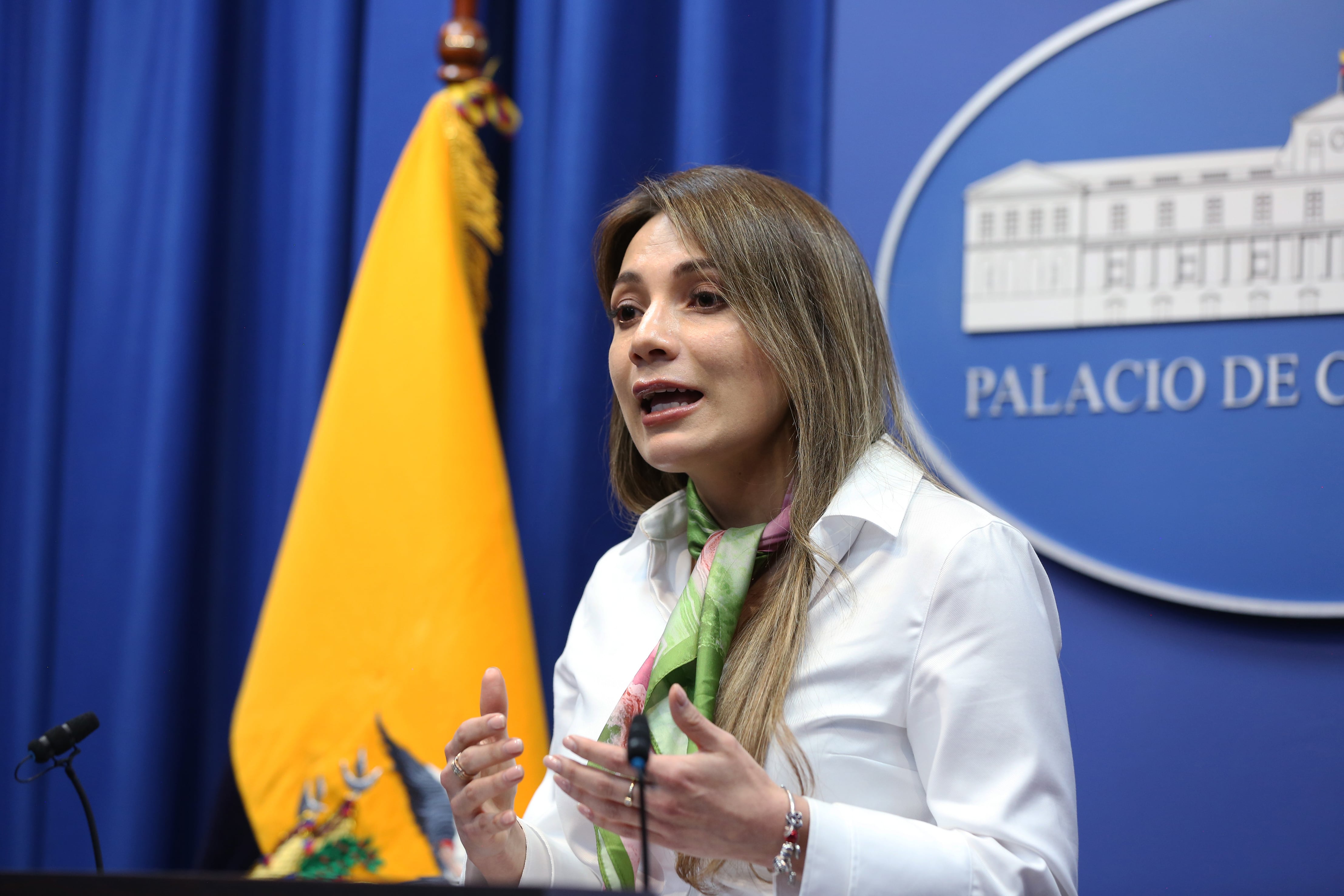 Carolina Jaramillo, portavoz del gobierno de Noboa, hizo el anuncio.