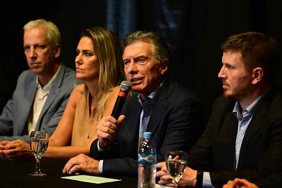 Macri con Angelini, Losada y Scarpín en una de las actividades.