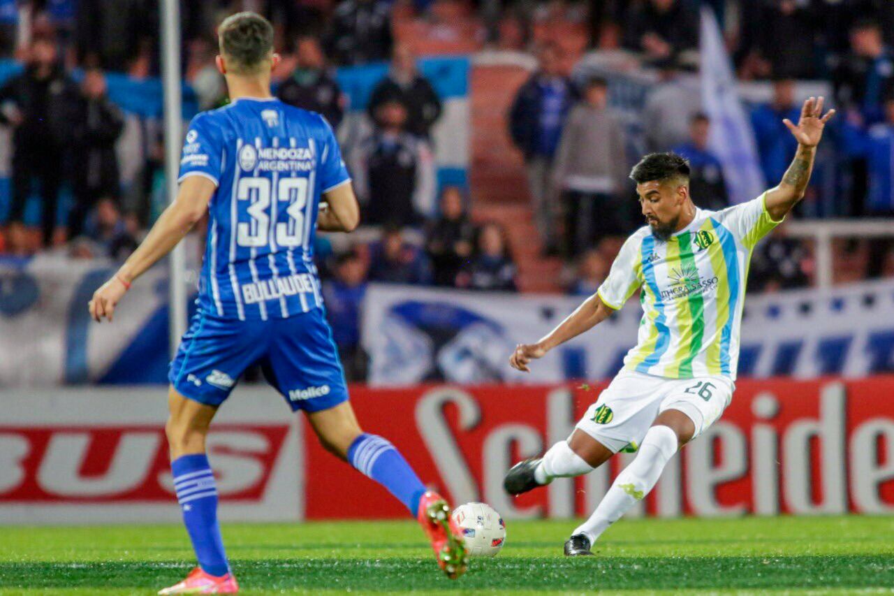 El duelo fue muy entretenido en Mendoza