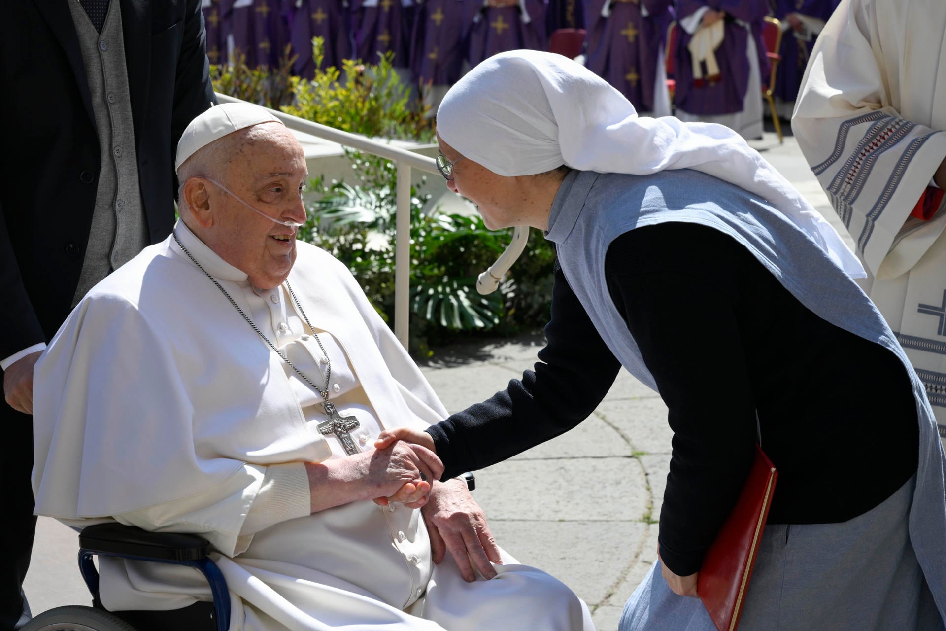 El Papa Francisco volvió a la Plaza de San Pedro luego de su internación