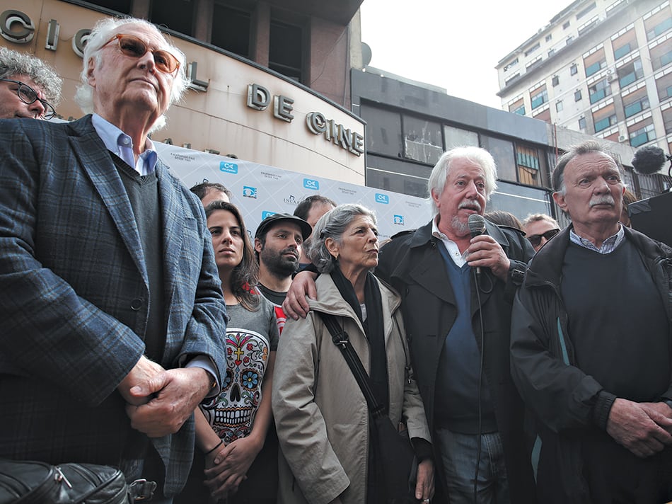 Luis Puenzo, director y guionista de La historia oficial, fue uno de los múltiples oradores en el encuentro.