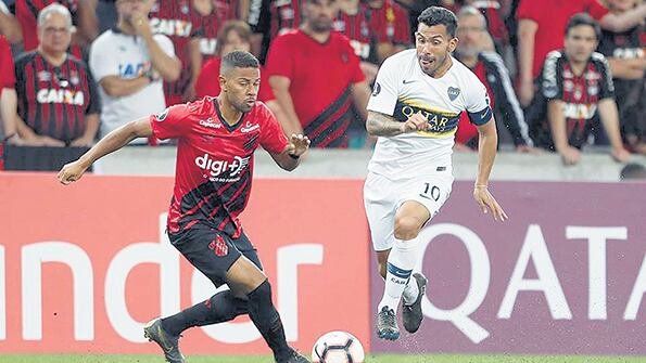 En la ida, goleó Paranaense.