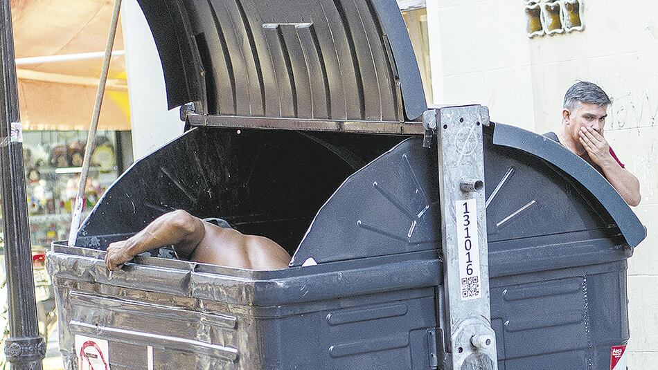 La canasta de pobreza se encareció en 10.032 pesos en un año.