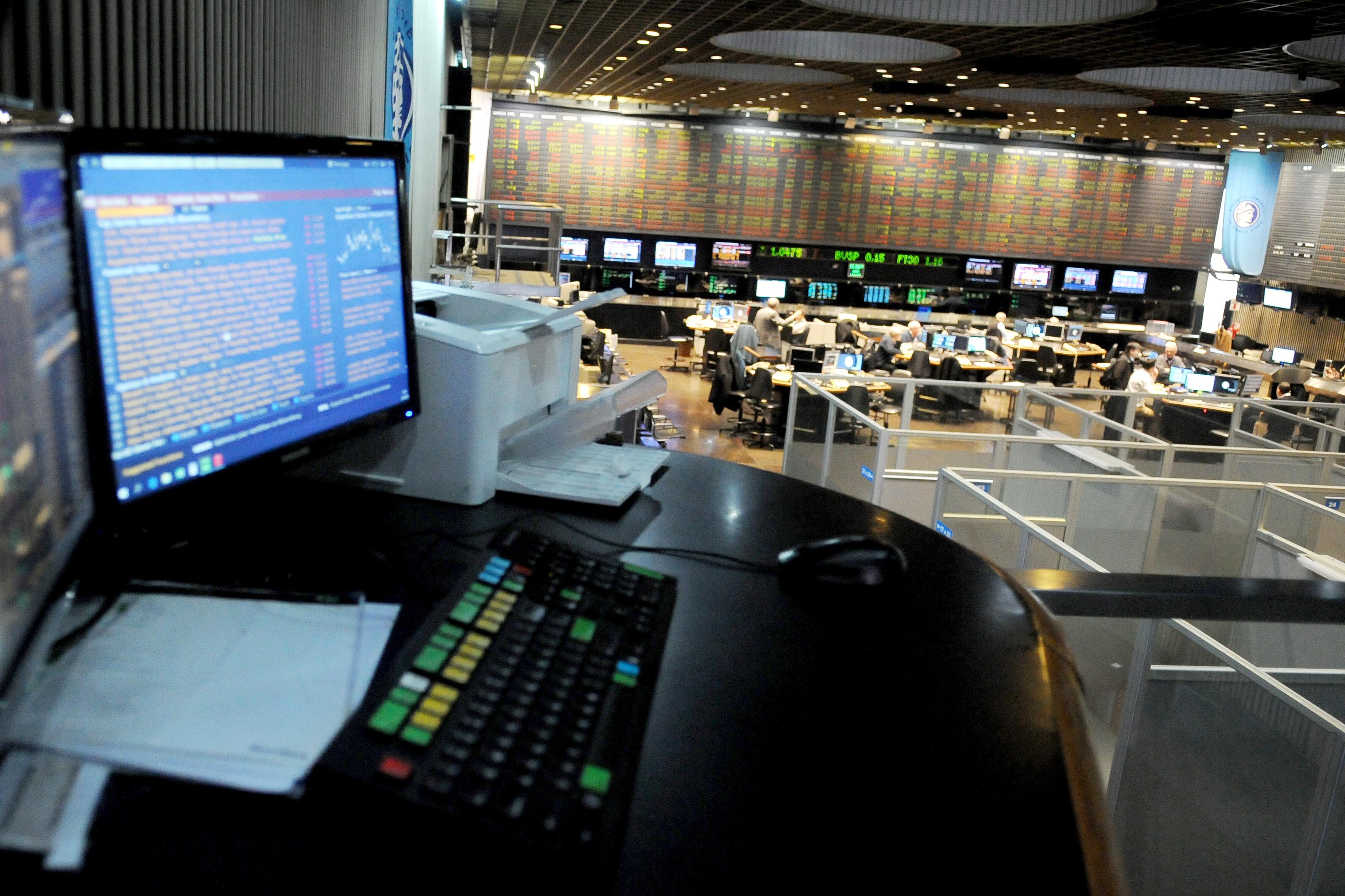 Por el momento se permite comprar y vender bonos en forma inmediata.