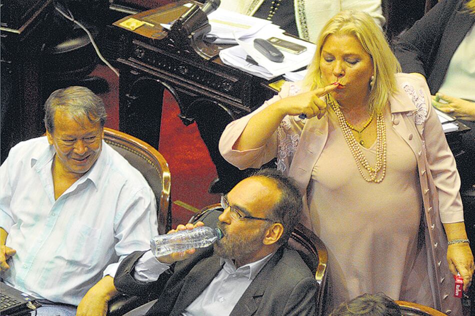 Los diputados macristas Elisa Carrió y Fernando Iglesias.
