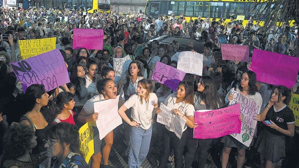 Los vecinos denuncian que cámaras que no funcionan y candados sin cerrar son la seguridad de la zona.
