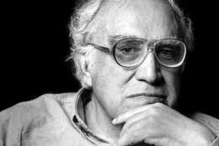 Carlos Monsiváis nació el 4 de mayo de 1938