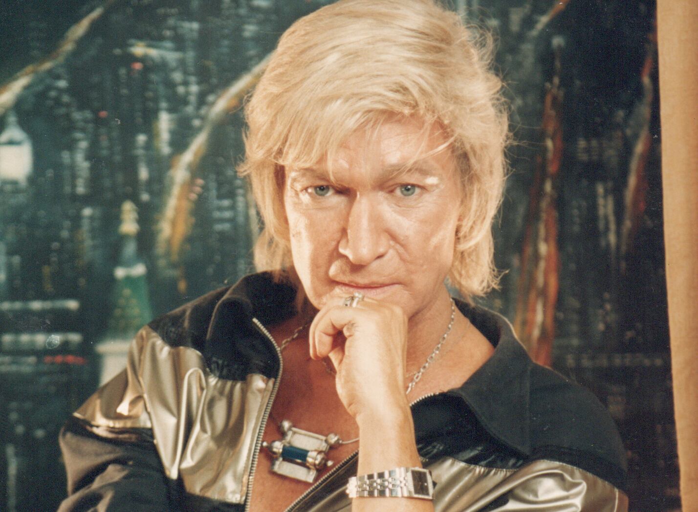 La teatralidad plateada de Klemm en su esplendor en los 90