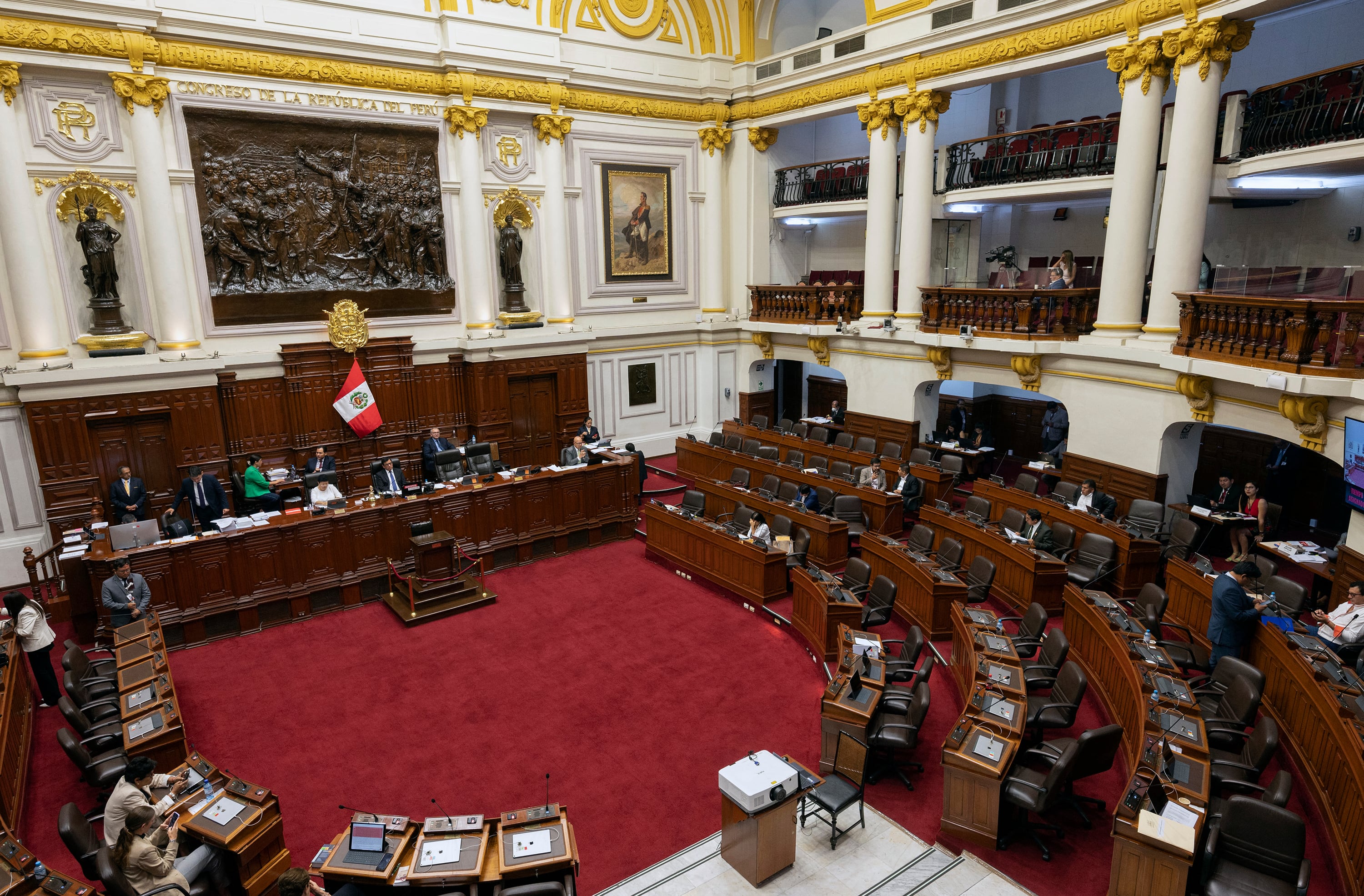 El Congreso peruano aprobó una acusación constitucional contra Castillo.