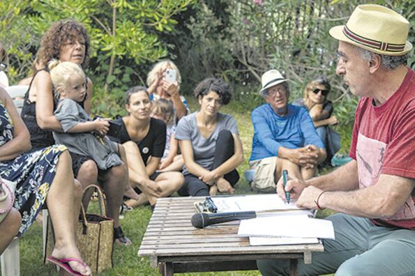 Rep pidió permiso a Mempo Giardinelli para citar una idea que escuchó en un Foro del Libro y de la Lectura.