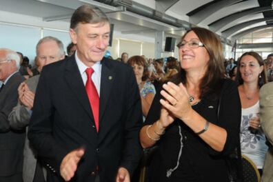 Fein rescató una decisión del ex gobernador Binner.