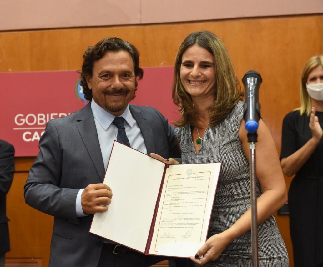 Sáenz y Carrique al momento de la asunción.