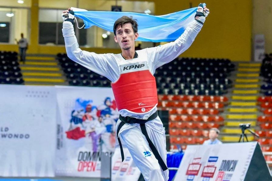 El taekwondista merlense Lucas Guzmán llegó a pelear por el bronce en los últimos Juegos. En París va por la revancha.