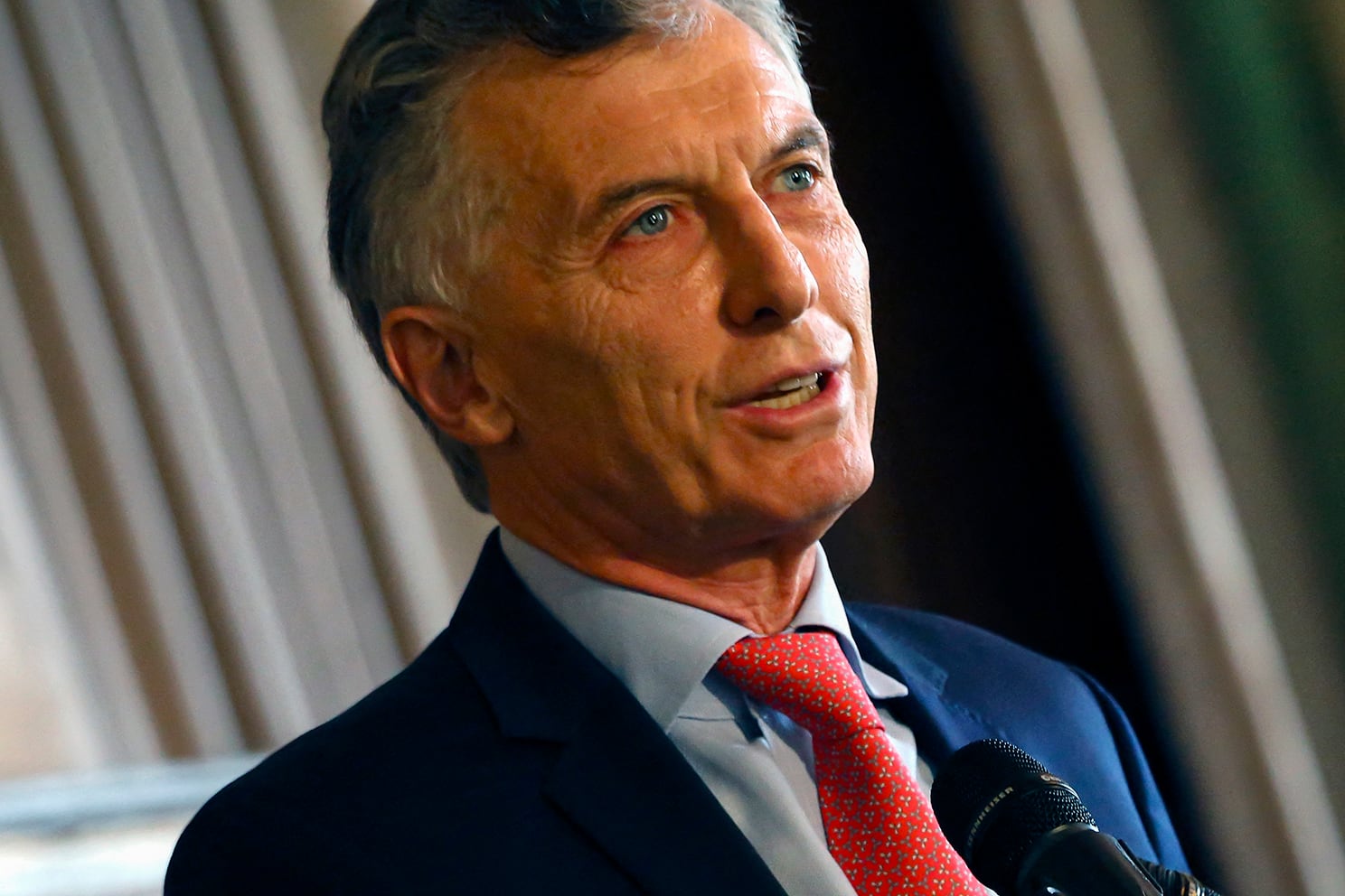 "Para ganar plata hay que evadir impuestos", dijo Macri.