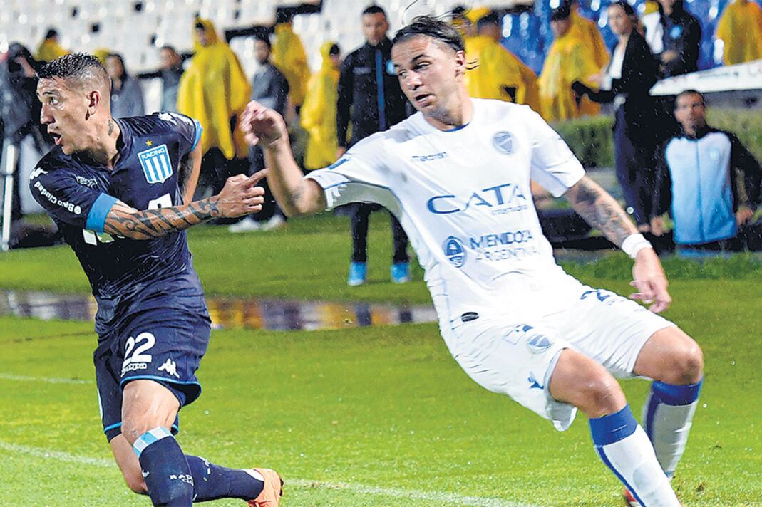 Los equipos recién ofrecieron algo interesante durante el segundo tiempo.