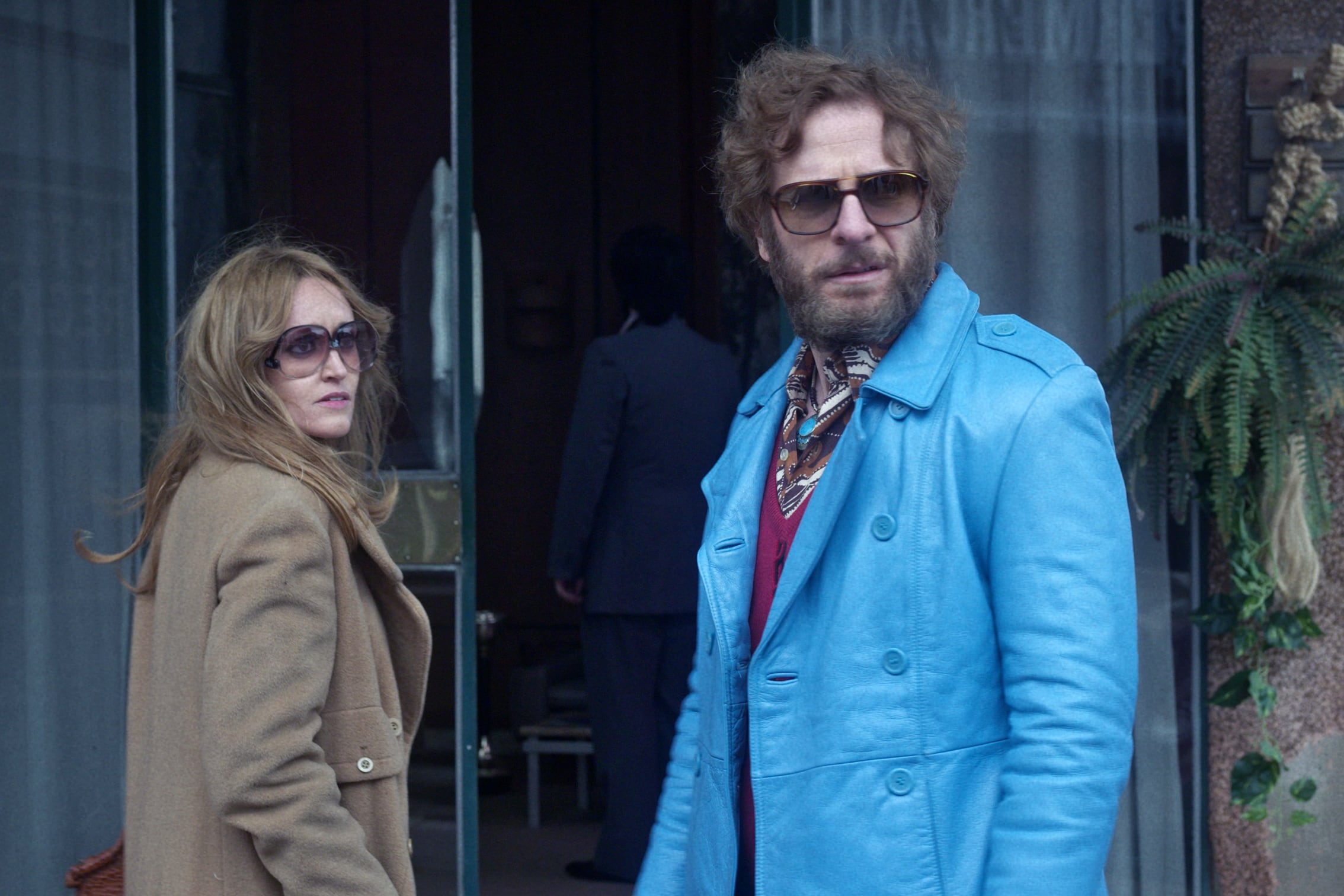Marina Bellatti y Diego Gentile como Helen Keane y Bill Evans.