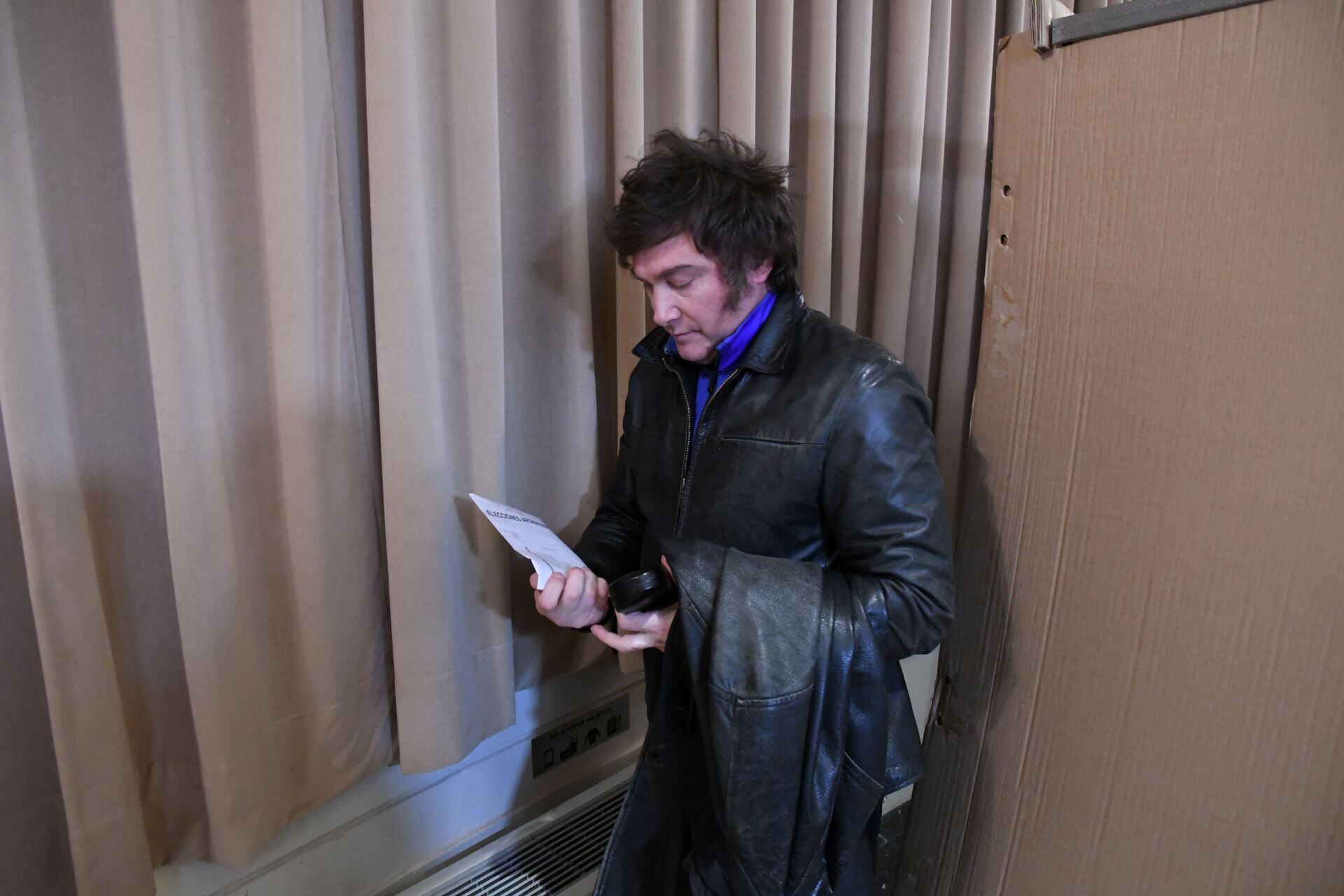Javier Milei votando en las PASO