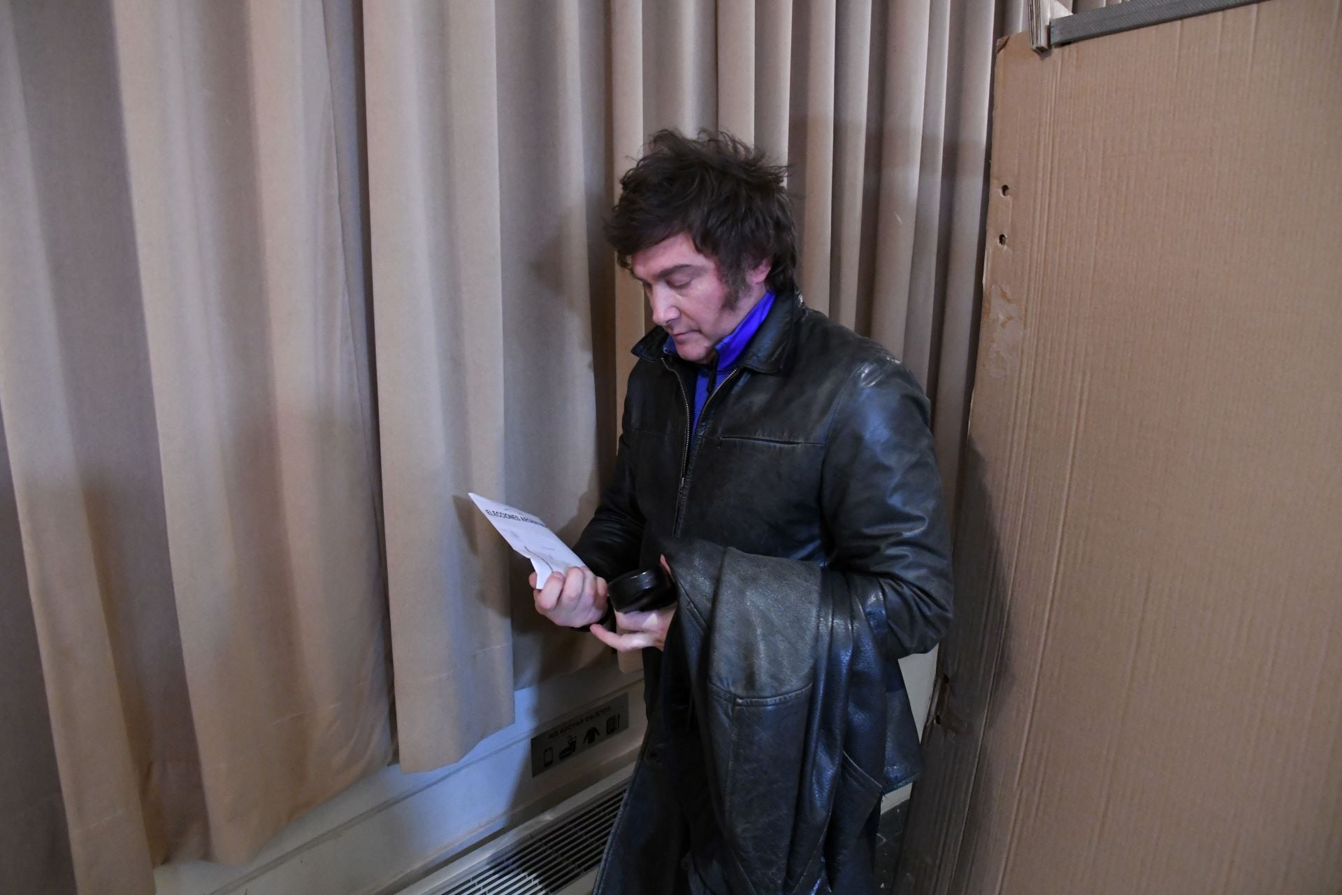 Javier Milei votando en las PASO