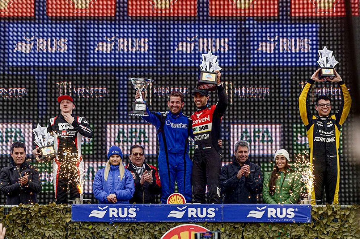 Urcera festeja la victoria en El Villicum de San Juan.