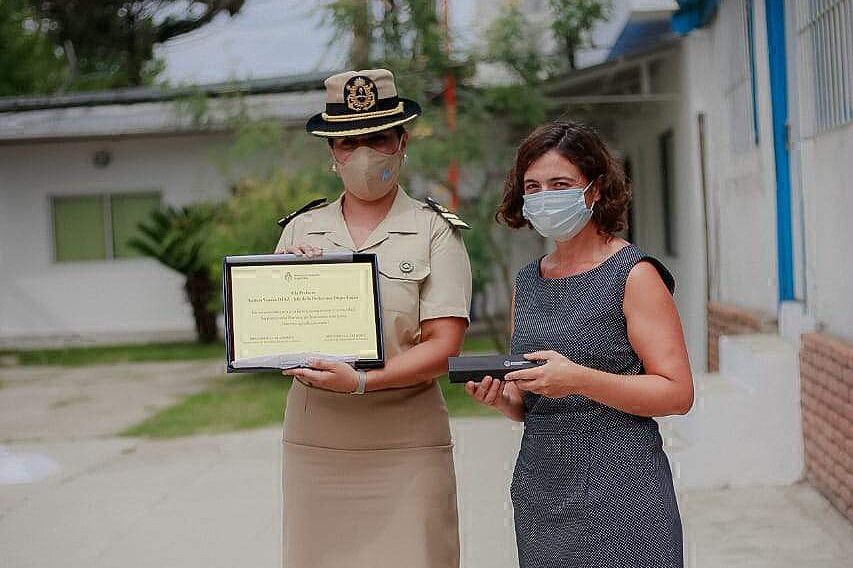 Leticia Díaz junto a Sabrina Caladrón, subsecretaria de Derechos, Bienestar y Género.