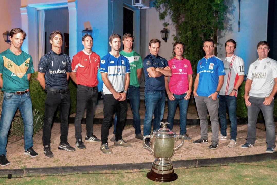 Los representantes de las diez formaciones