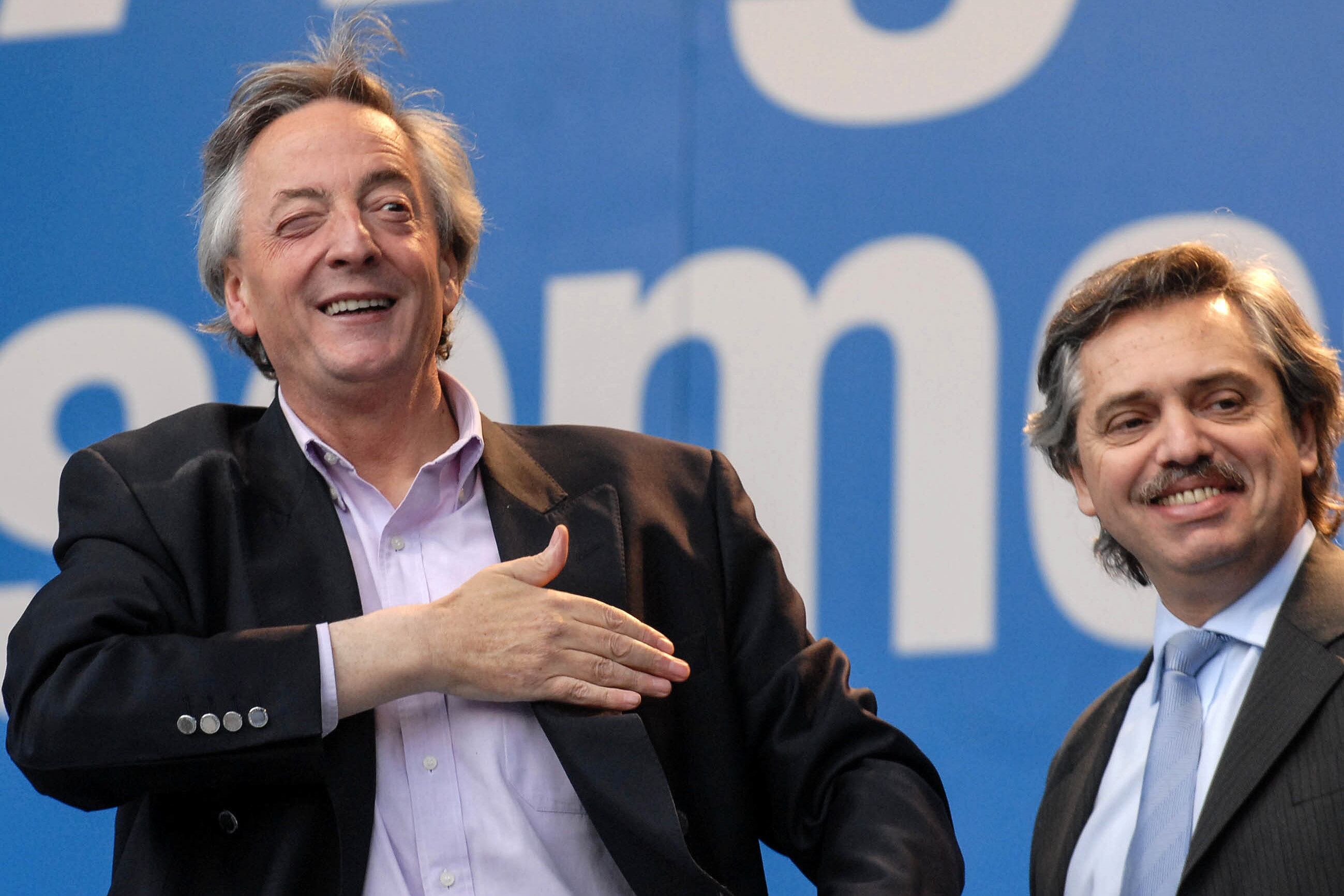 "A partir de su asunción como presidente el 25 de mayo de 2003, nuestro país entró en una etapa de prosperidad y desendeudamiento en un marco de mayor justicia social", aseguró el actual mandatario.