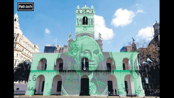 El Gobierno espera que la escalada del dólar modere en algún punto el avance de las importaciones.