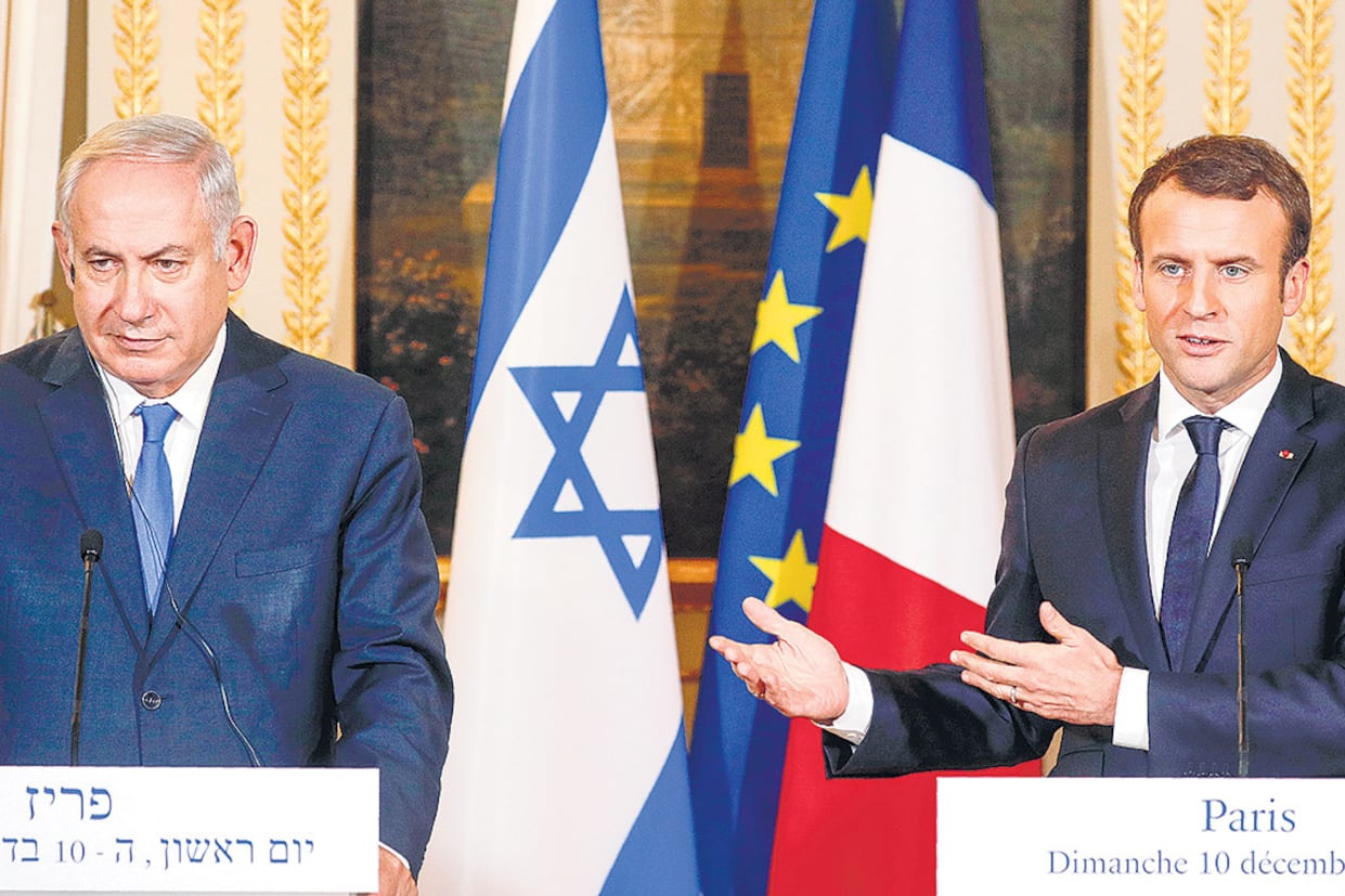 El encuentro entre Netanyahu y Macron fue en París; el premier israelí viaja hoy a Bruselas.