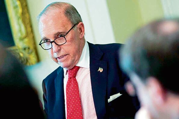 “La única salida para el dilema argentino es fijar el tipo de cambio”, afirmó Kudlow en TV.