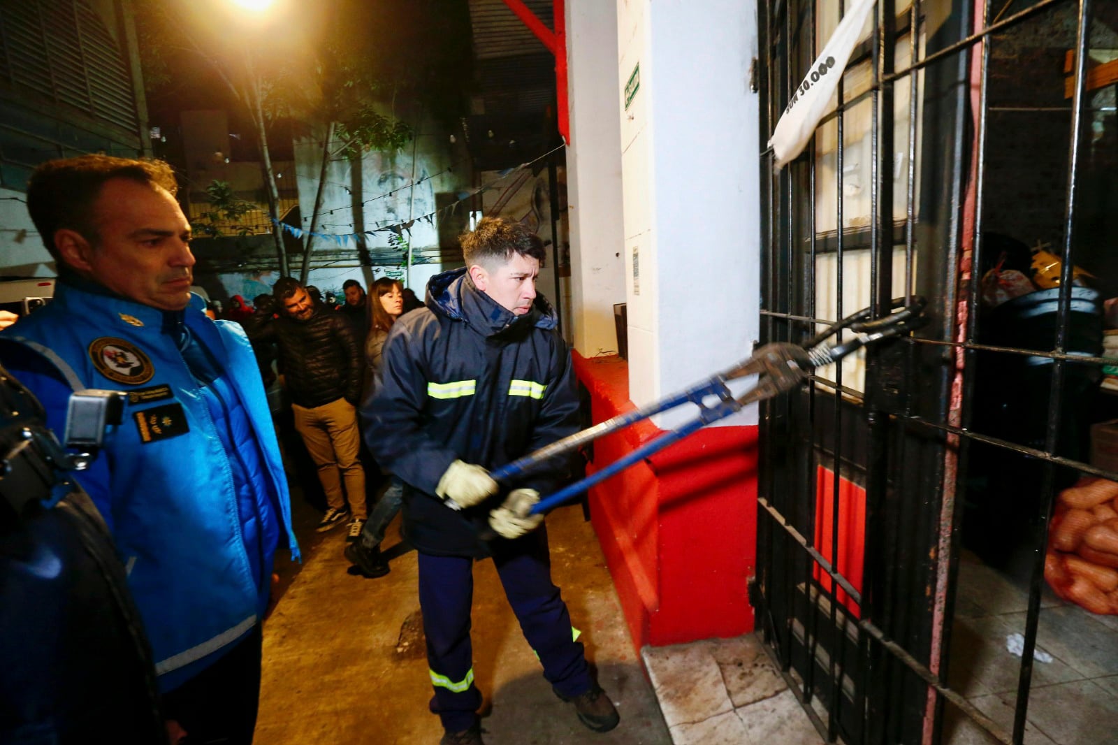 El desalojo fue concretado mediante un gran operativo policial.
