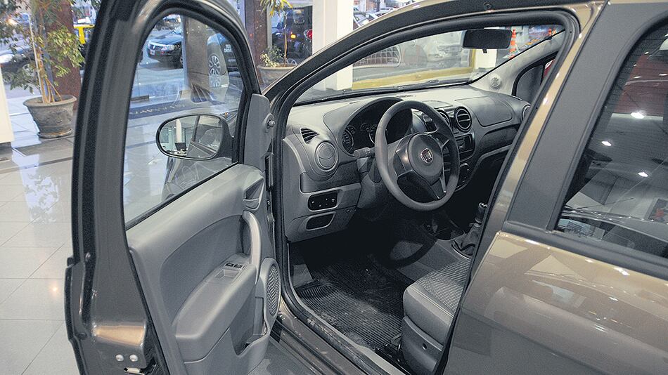 El boom de compras va perdiendo vinculación con la actividad industrial de las terminales.