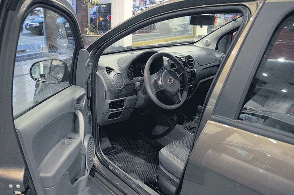 El boom de compras va perdiendo vinculación con la actividad industrial de las terminales.