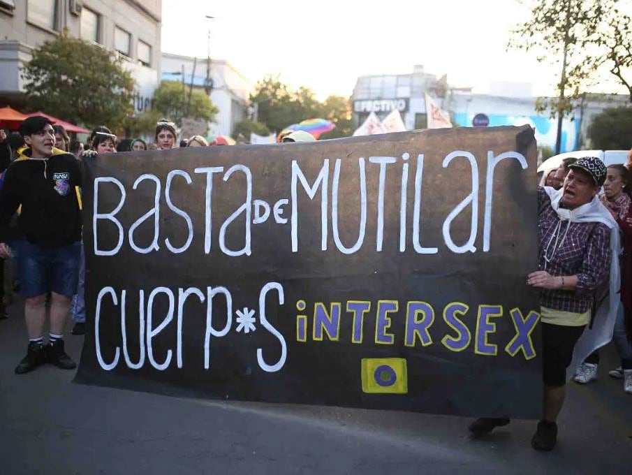 26 de octubre es la fecha elegida luego de la primera protesta intersexual realizada en Boston en 1996.