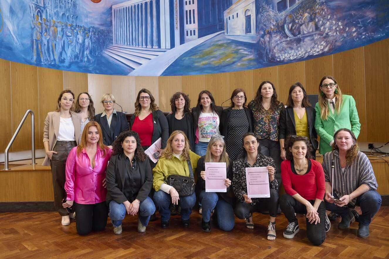 La presentación del colectivo Periodistas Argentinas se hizo en la Facultad de Derecho de la UBA.