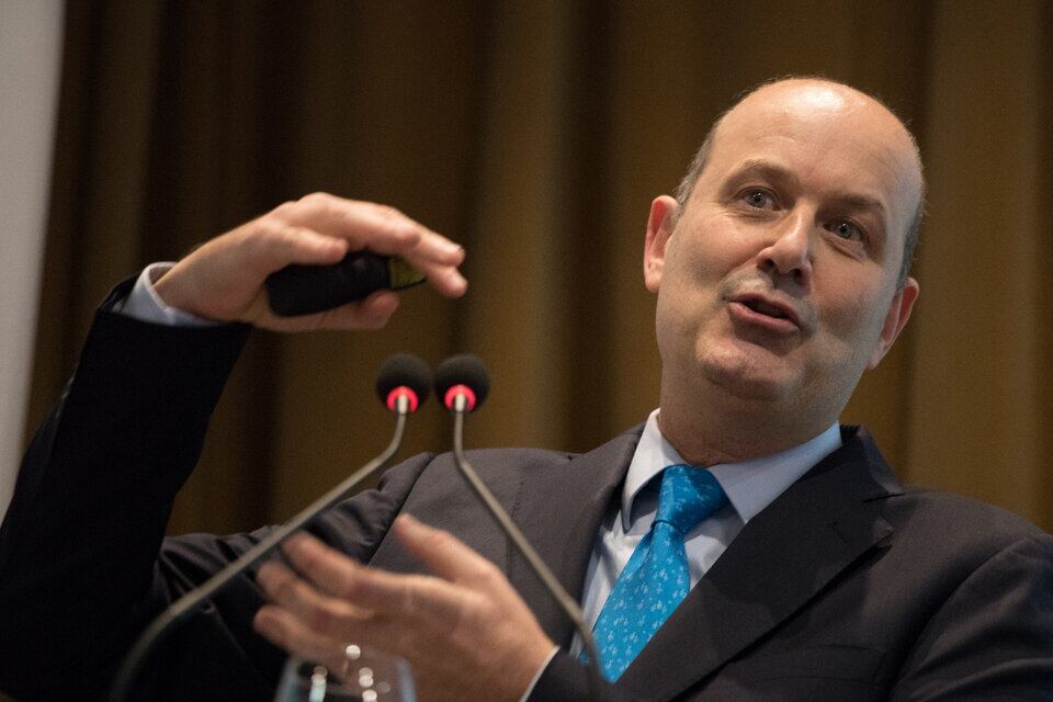 Federico Sturzenegger defendió el mega DNU y la ley ómibus.
