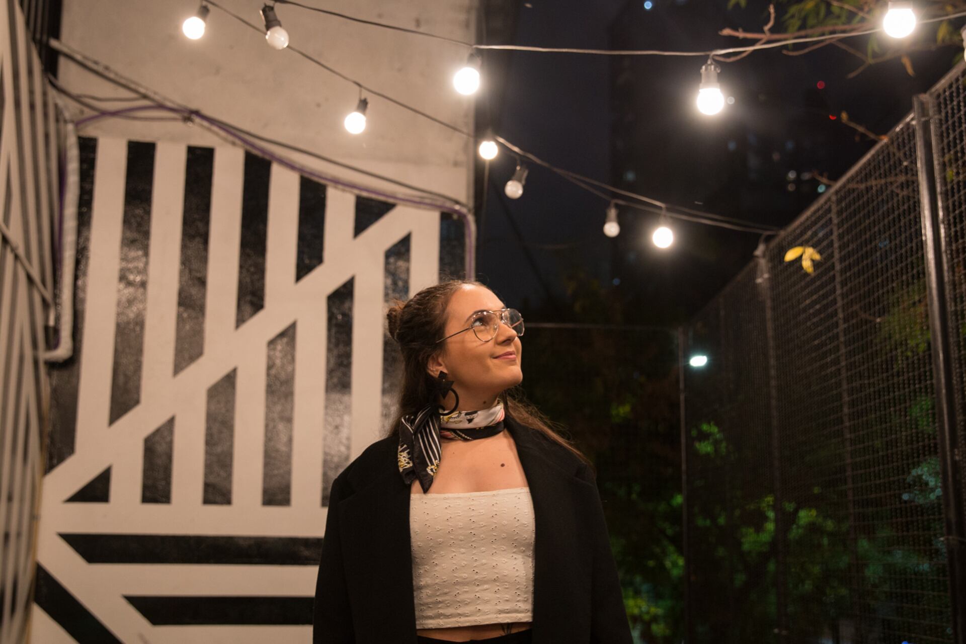 En sus contenidos en texto o video, Mileo enhebra aún más la relación entre ciencias, políticas y prejuicios.