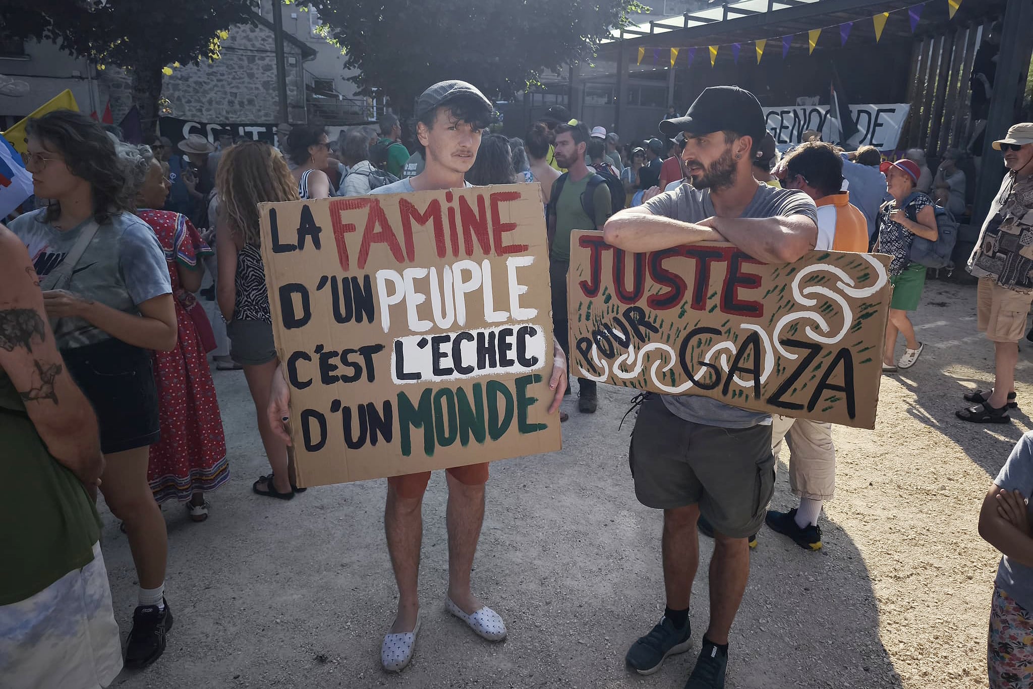 Pese al acto administrativo que intentó impedir la concentración propalestina, participaron más de 250 personas