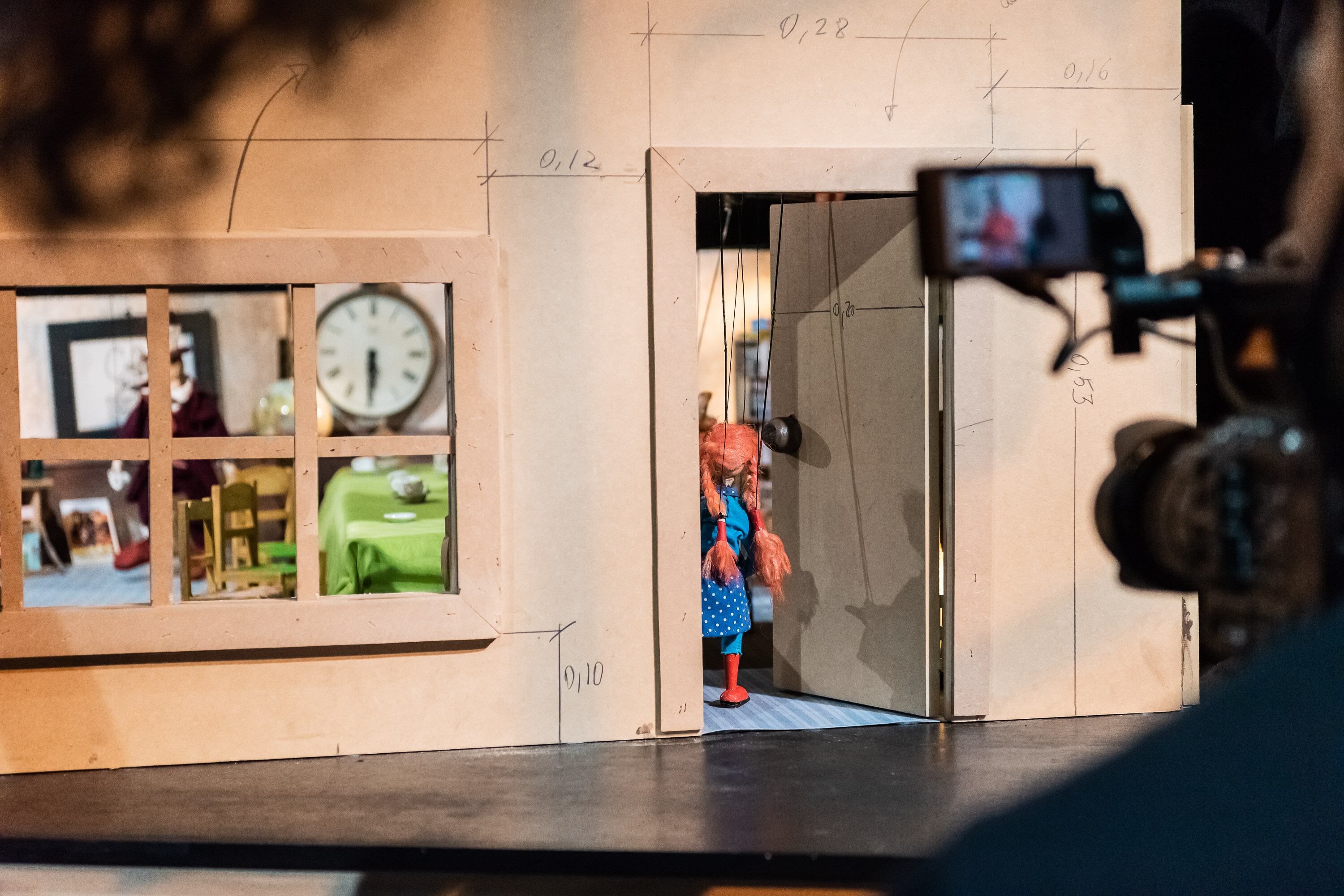 Alicia en el teatro de las maravillas, del Grupo de Titiriteros del San Martín, con dirección de Eva Halac.