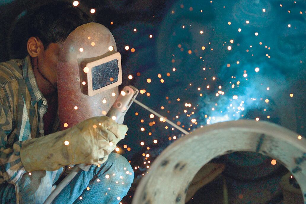 El sector maquinaria y equipo registró una caída del 9 por ciento de Hecho en Argentina.