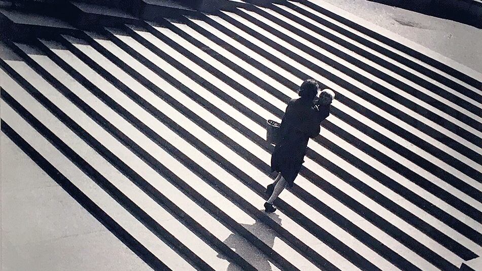 “Escaleras”, 29 x 43,8 cm, fotografía de Aleksandr Ródchenko, tomada en 1929.
