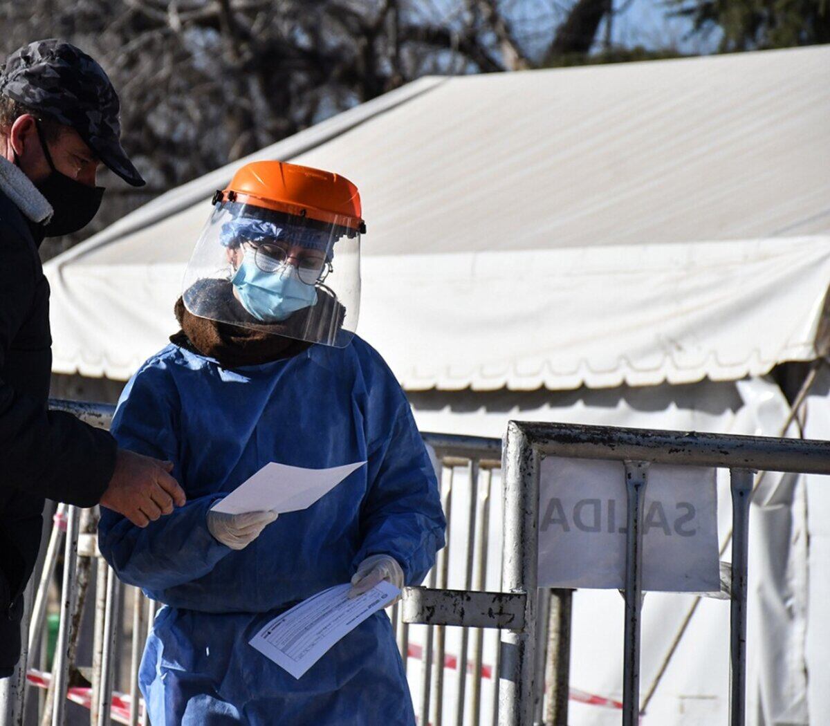 Todos los casos de Delta en Córdoba están vinculado con el hombre que volvió de Perú y no respetó el aislamiento.