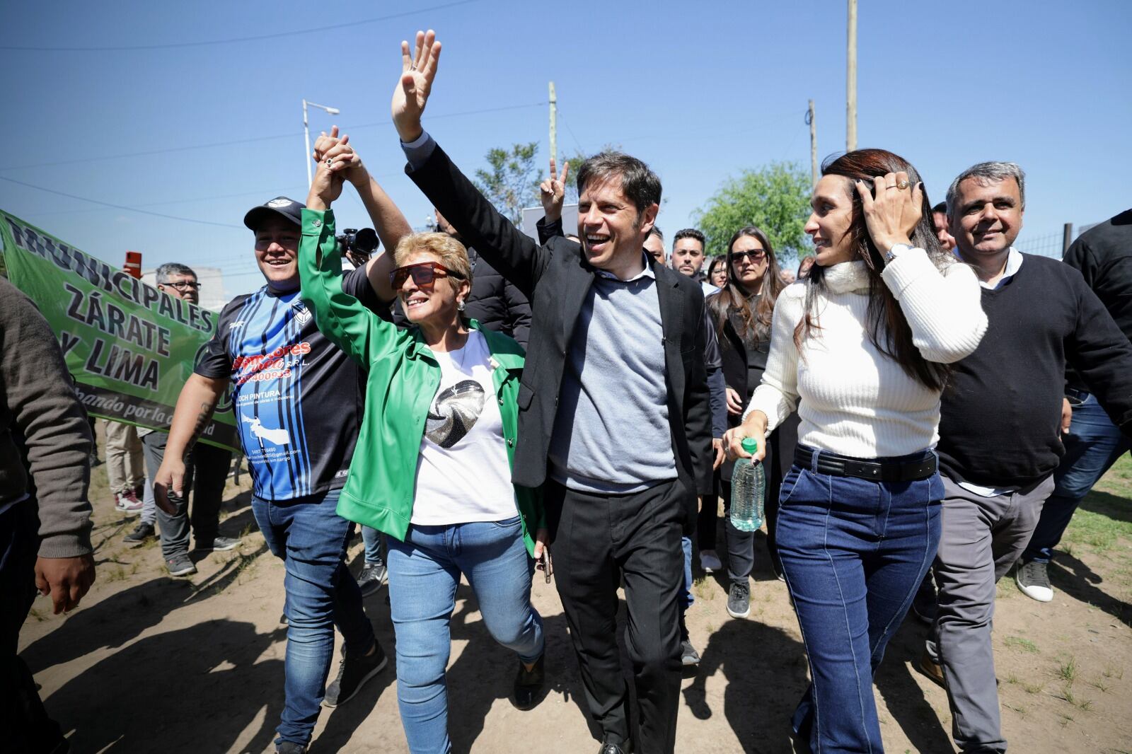 Axel Kicillof, durante una recorrida.