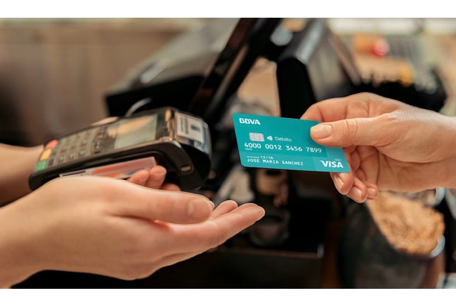 El 80,4 por ciento de los adultos que posee al menos una cuenta bancaria.