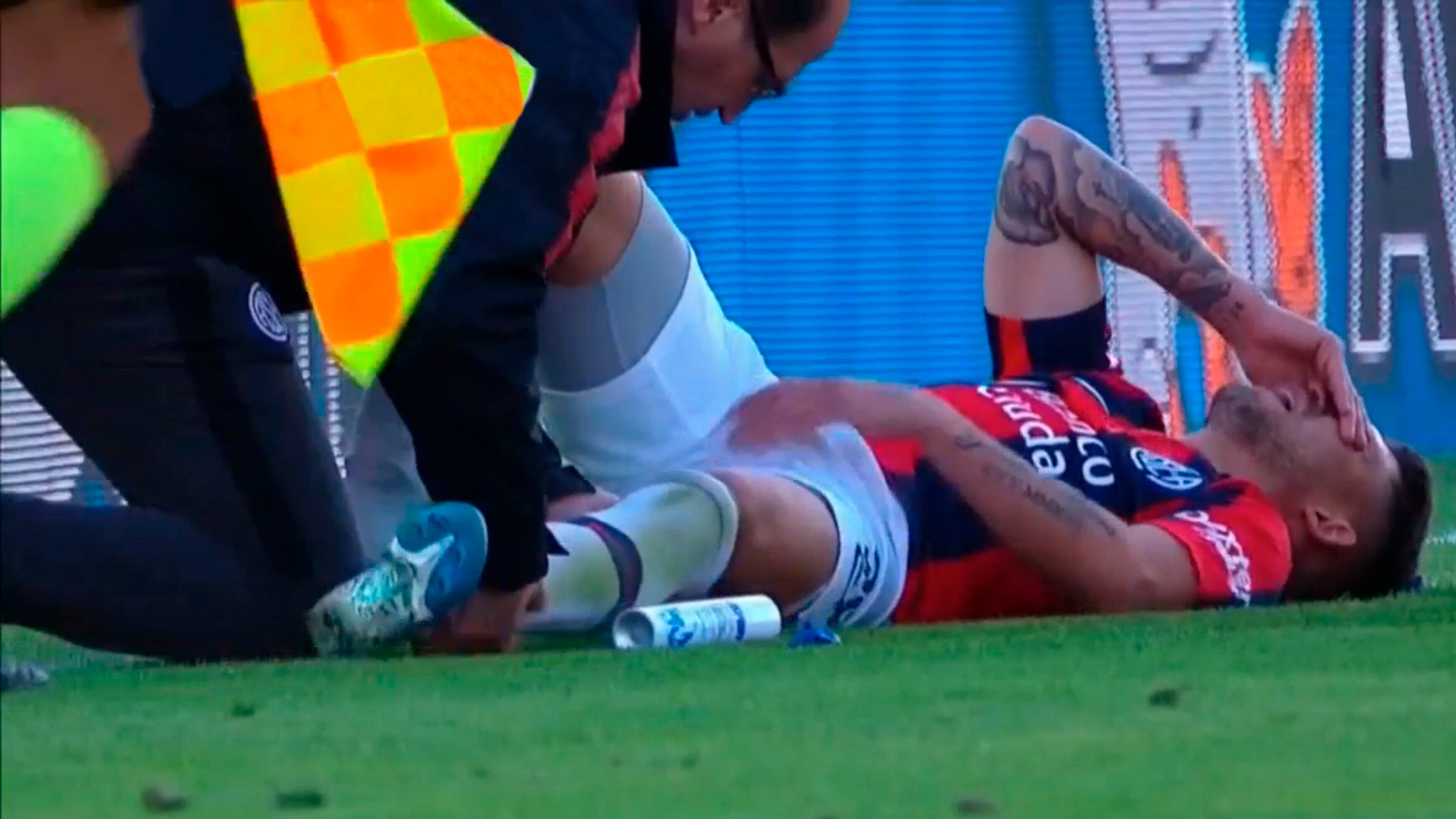 Sufrimiento para Salazar durante el San Lorenzo-Boca. No sería para menos.