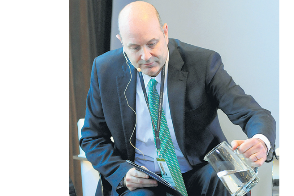 La expectativa del mercado es cuánto logrará renovar Sturzenegger.