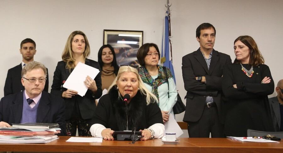 Carrió seguirá en la comisión, pero será reemplazada en la presidencia por Cornelia Schmidt Liermann, del PRO.