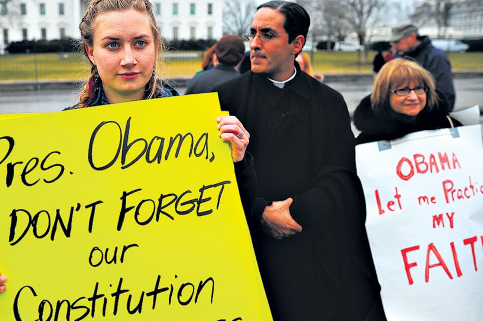 Manifestantes antiabortistas protestando contra Obamacare en el 2012. Trump les dio el gusto.